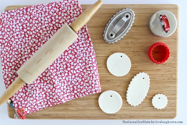 Baking soda ornament gift tags by www.thecasualcraftlete.com for www.livelaughrowe.com