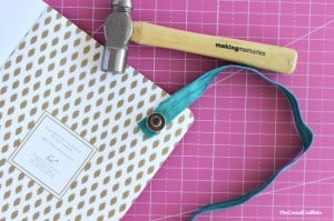 Use eyelets to create an elastic band closure notebook
