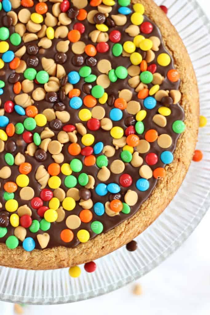 chocolate-peanut-butter-cookie-pizza-13-683x1024