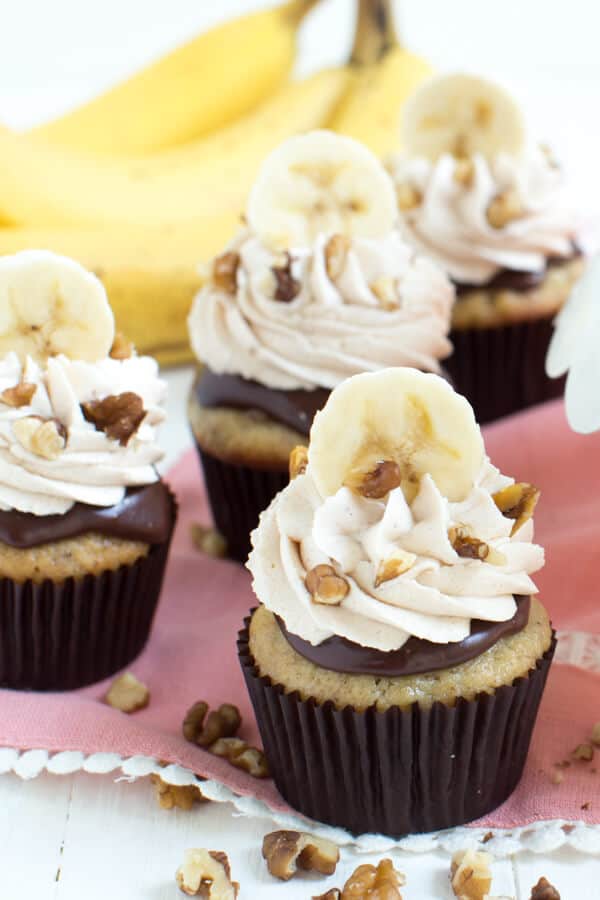 Chocolate-Banana-Nut-Cupcakes_6205