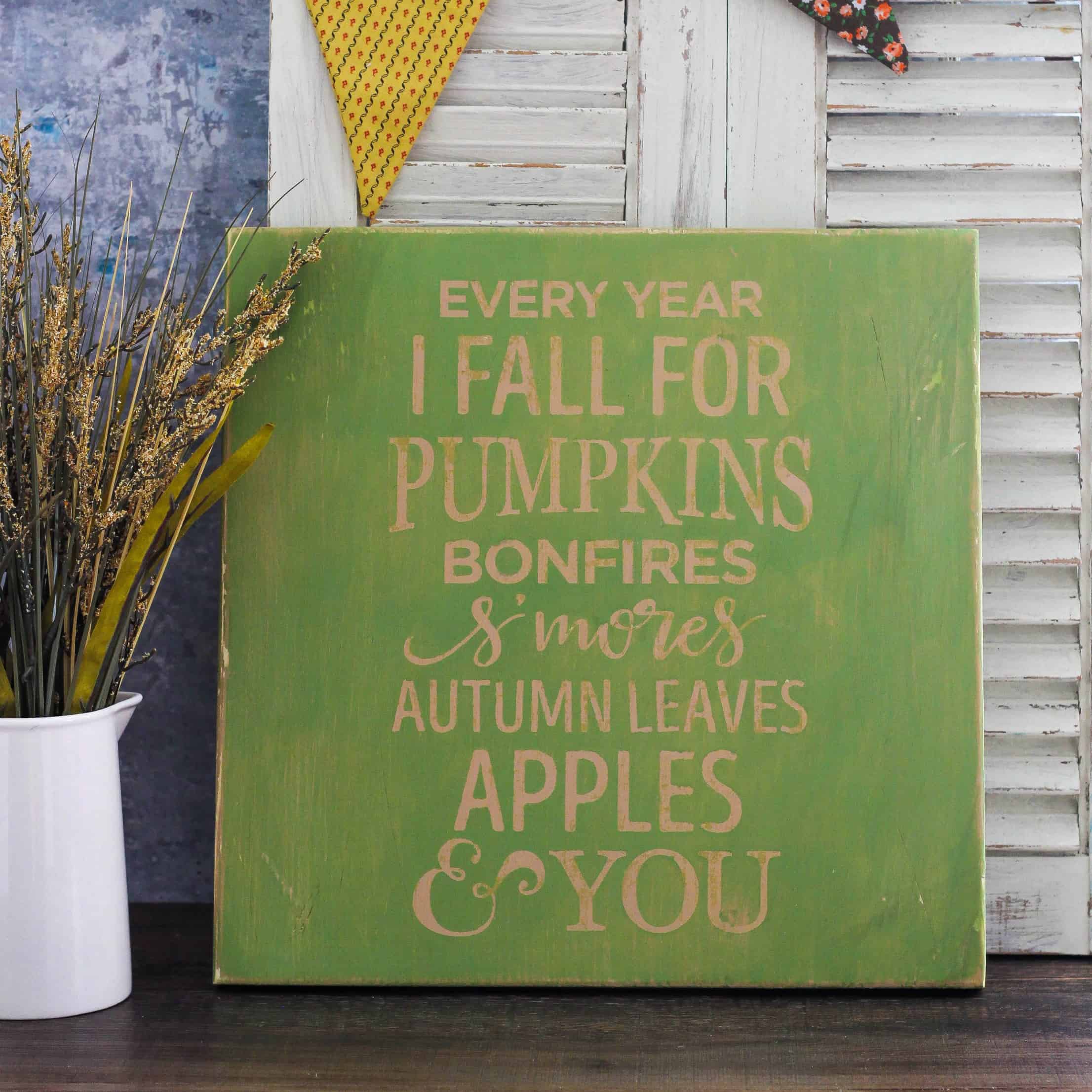 Easy To Make Fall Wood Sign – featured image